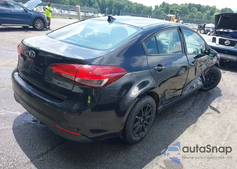 2017 Kia Forte Lx из США, поврежденный, VIN 3KPFK4A77HE066233